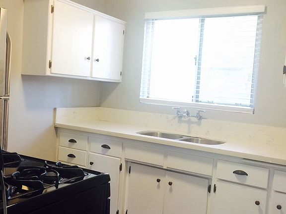 2nd image of 400 N Madison Ave #8