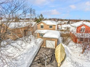 82 Barre Dr, Barrie, ON L4N7P1