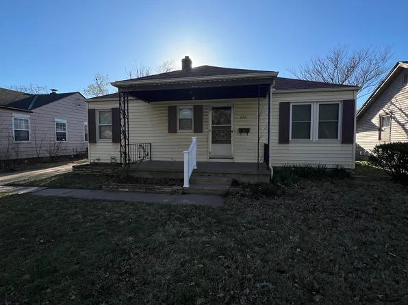 2221 S Ellis Ave, Wichita, KS 67211