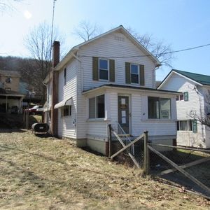418 Main St, Vintondale, PA, 15961