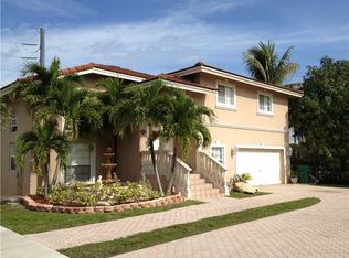 15701 SW 42nd Ter, Miami, FL 33185