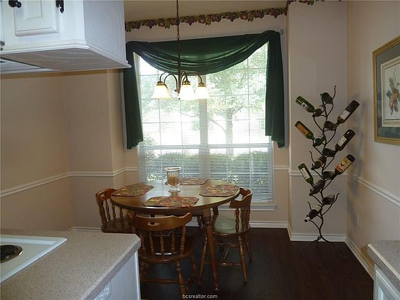 5th image of 216 Landsburg Ct