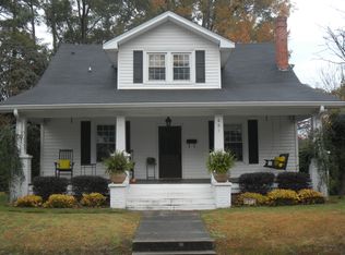 601 Cutchin St, Clinton, NC 28328