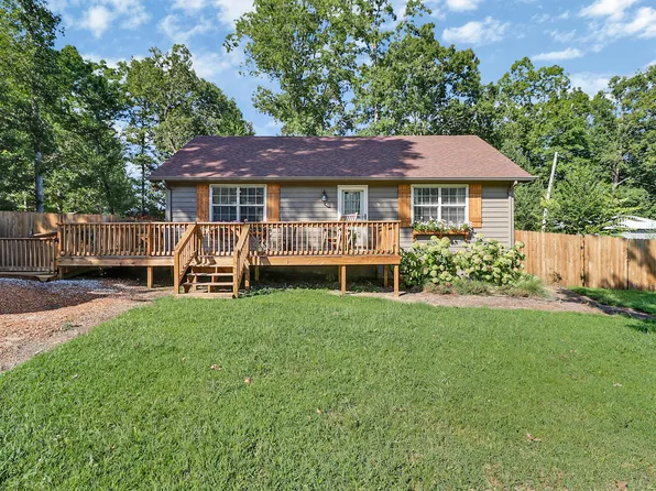 335 Bobwhite Dr, Crossville, TN 38555