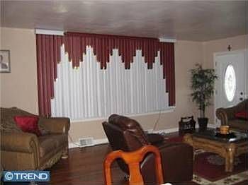 2nd image of 3028 Holme Ave