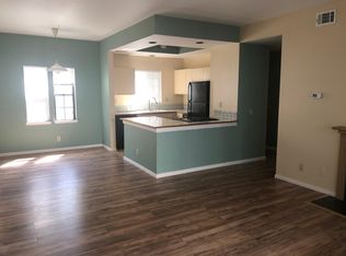 1025 Via Zapata #102, Riverside, CA 92507