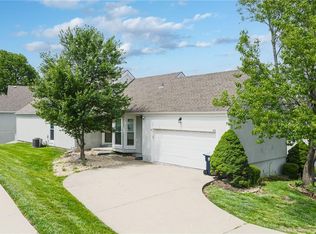 412 NE 96th Ter, Kansas City, MO 64155