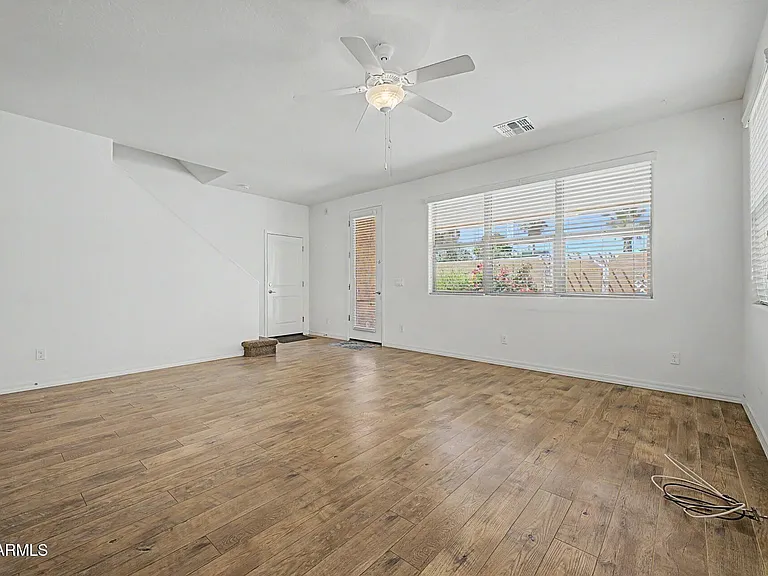 1414 S Jessica Ln — Photo 4