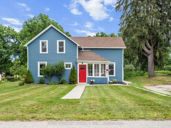 9 Union St E, Lambton Shores, ON N0M 1B0