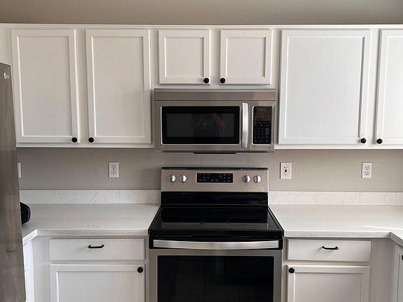 3rd image of 11209 W Palm Ln