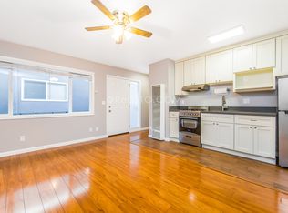 814 27th St #B, Oakland, CA 94607