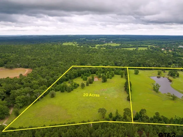 2 County Road 1224, Elkhart, TX 75839