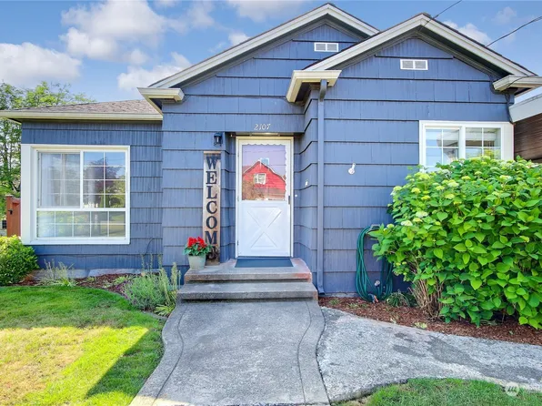 2107 Wells Street, Enumclaw, WA 98022