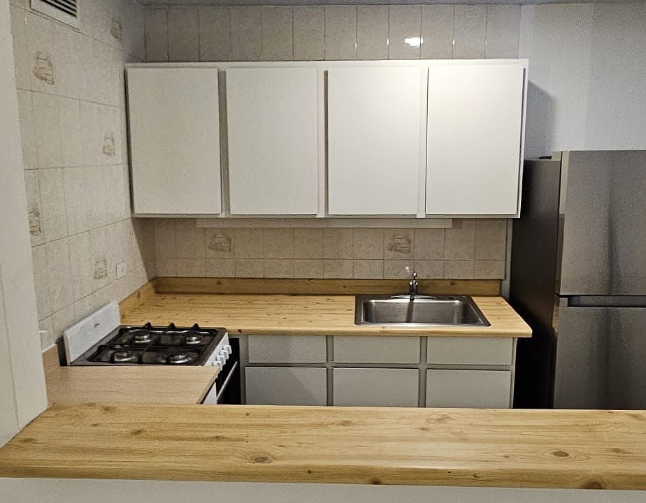 1st image of 190 Hostos #B322