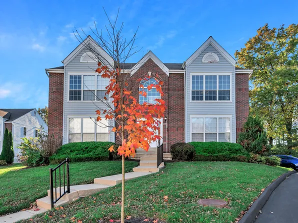 200 Timber Creek Dr, O'Fallon, MO 63368