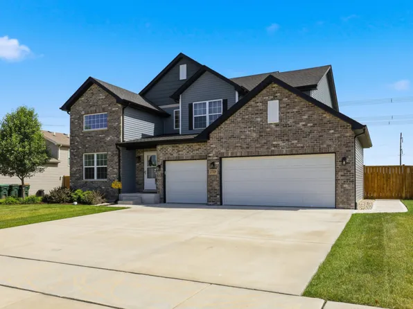 27327 W Deer Hollow Ln, Channahon, IL 60410