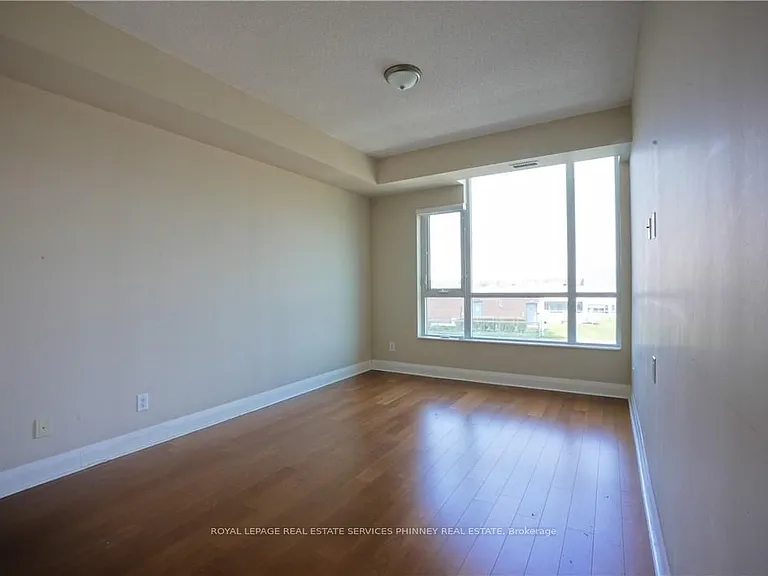 1 Hurontario St #806 — Photo 24