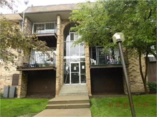 660 Hill Dr #5-206, Hoffman Estates, IL 60169