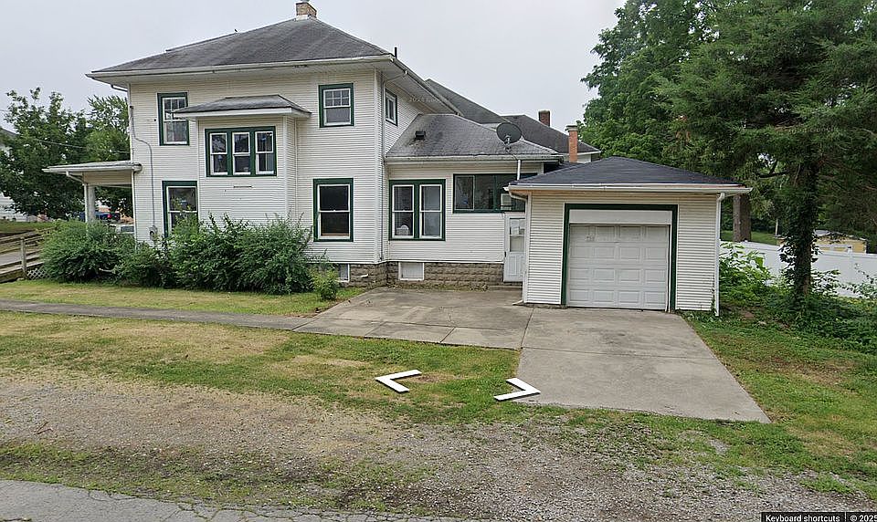 2nd image of 132 E Paint St Lot 2