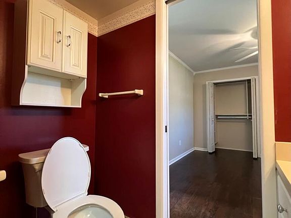 attached bathroom to the master room