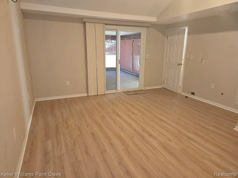 1460 Gravel Ridge Dr — Photo 25