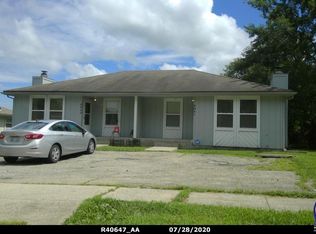 2041/2043 SE Turnpike Ave, Topeka, KS 66605