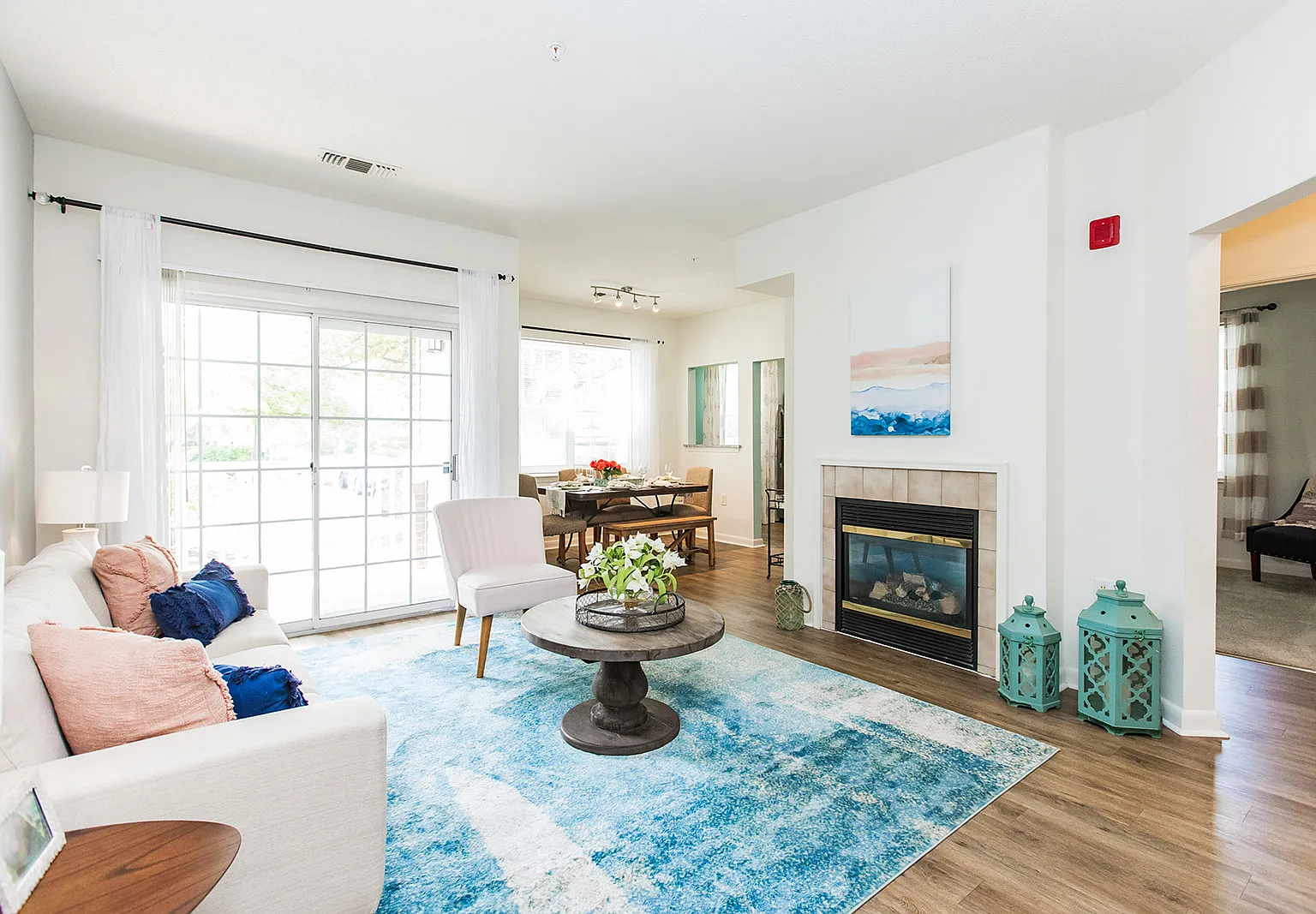 Riverscape Apartments — Photo 4