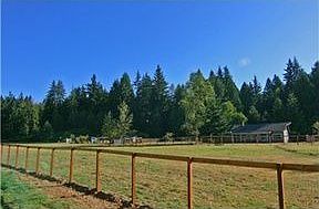 4th image of 3011 134th Ave NE