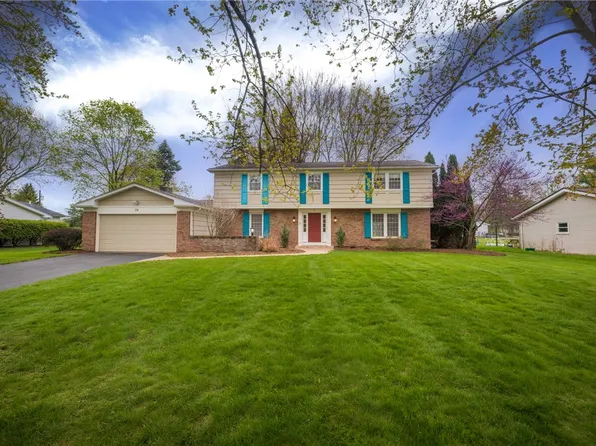 74 Harper Dr, Pittsford, NY 14534