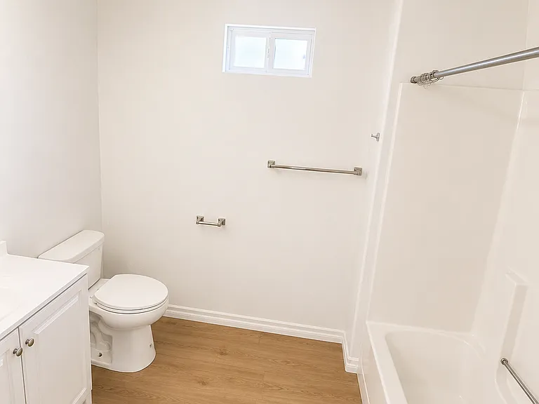 7327 Milwood Ave #101 — Photo 23