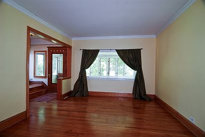 3rd image of 1133 Wisconsin Ave