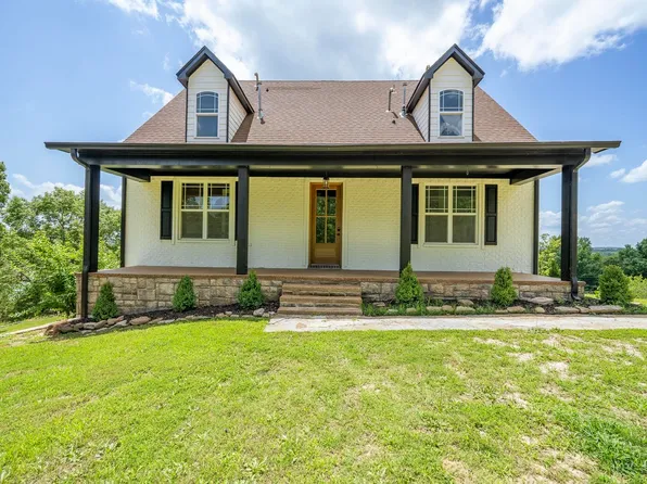 851 Rivers Edge Dr, Bath Springs, TN 38311