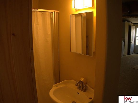 4th image of 2612 Margo St