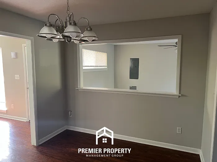 2322 Rodgers Dr NE — Photo 13