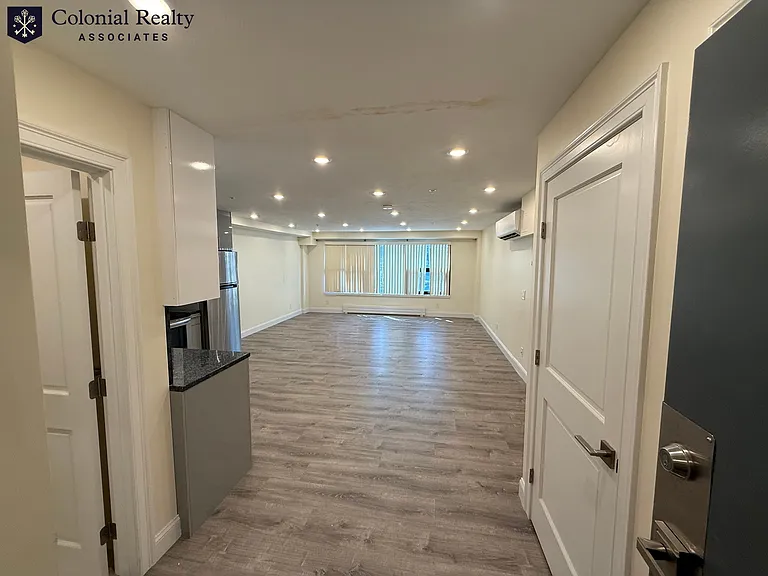 1034 Commonwealth Ave #204 — Photo 3
