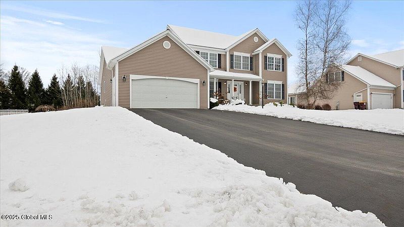 3rd image of 18 Sherman Way