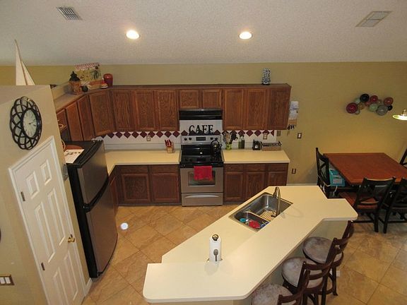 4th image of 145 Norris Pl