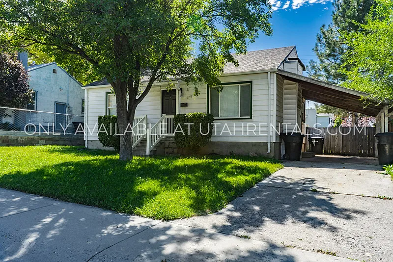 4 bed, 2.0 bath, 1600 sqft, $2,250 — Photo 1