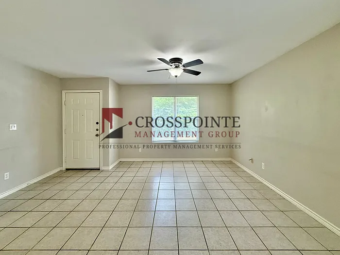 2 bed, 2.0 bath, 954 sqft, $1,050 — Photo 3