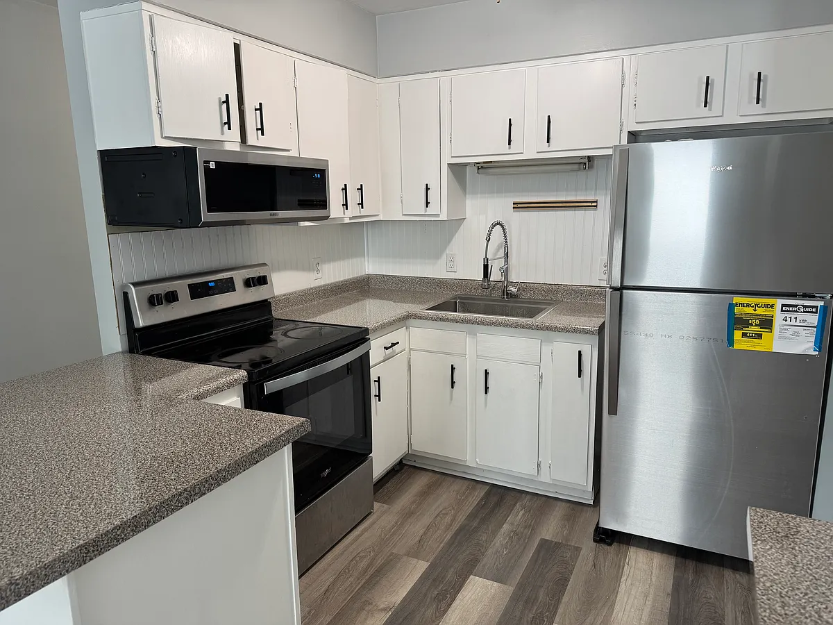 Kitchen - 4152 W Curry Ct