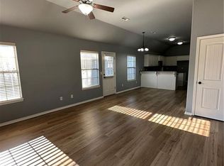 3807 SW Gibson Ave, Bentonville, AR 72712
