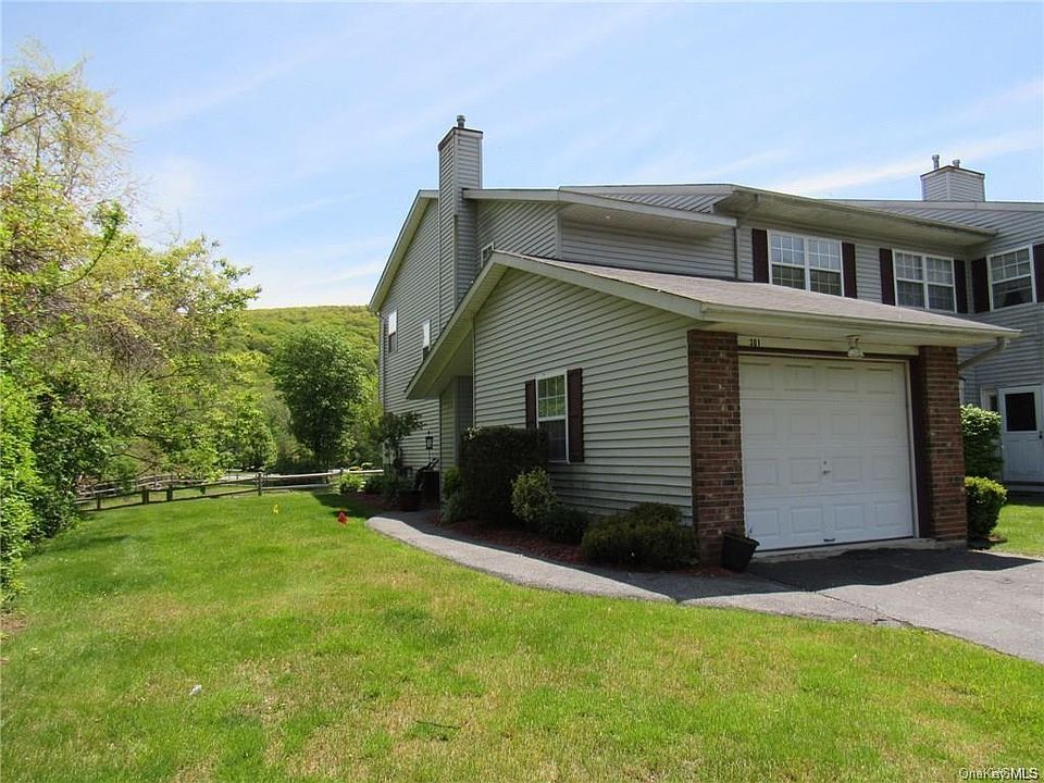 1st image of 301 Heritage Lane