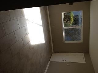 5th image of 994 Helen Ave APT 1