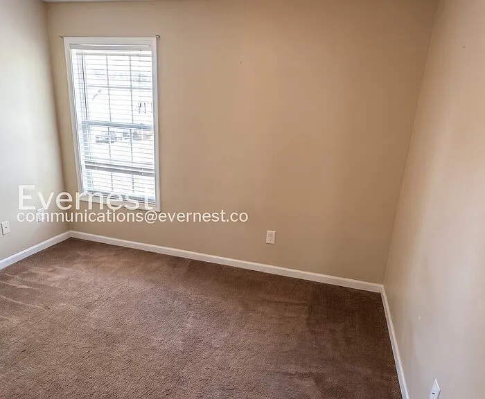 75 Greenland Dr — Photo 10