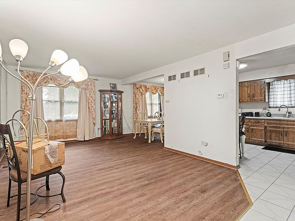 2nd image of 12539 S Wentworth Ave