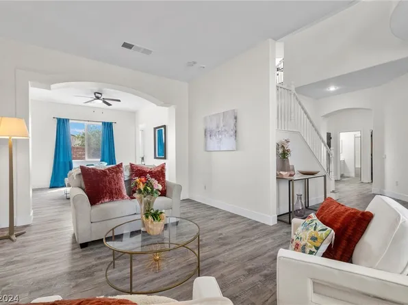 5823 Gushing Spring Ave, Las Vegas, NV 89131