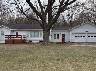 1885 N Benton Center Rd, Benton Harbor, MI 49022