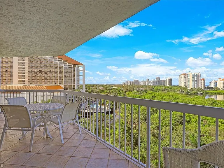 5501 Heron Point Dr #702 — Photo 19