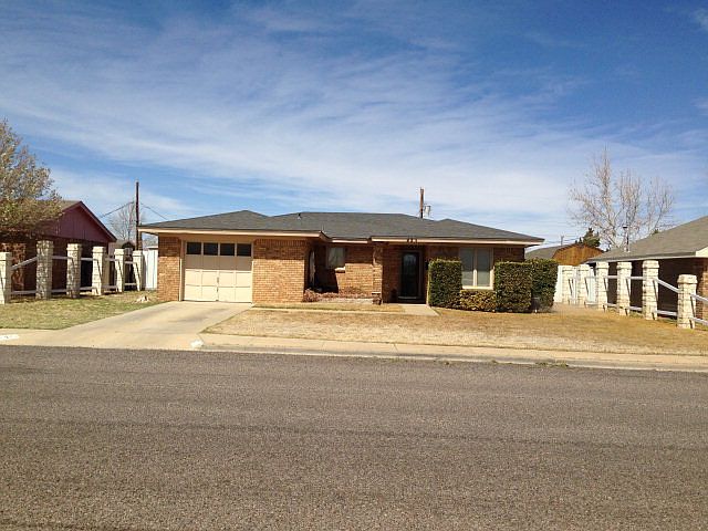 1st image of 423 SE Avenue C