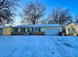 8720 Glenwood Ave, Kansas City, MO 64138